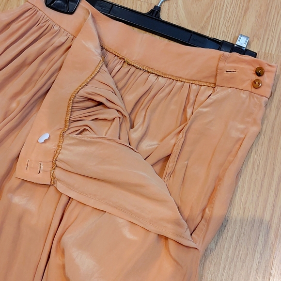 VTG Silk Skirt - Picture 5 of 7